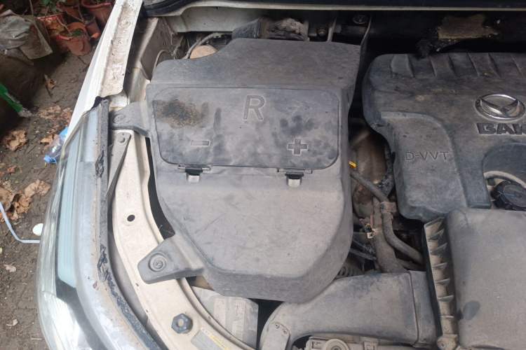 Used HYOSOW S3 2014 1.5L Comfort Version China IV Emission Standard Engine Bay Right