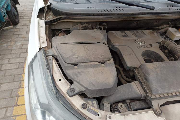 Used HYOSOW S3 2014 1.5L Comfort Version China IV Emission Standard Engine Bay Right