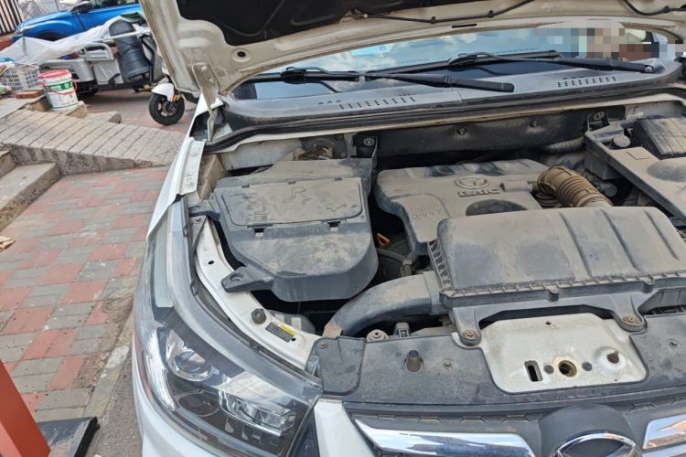 Used HYOSOW S3 2014 1.5L Comfort Version China IV Emission Standard Engine Bay Right
