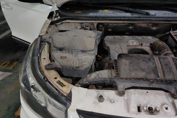 Used HYOSOW S3 2014 1.5L Comfort Version China IV Emission Standard Engine Bay Right