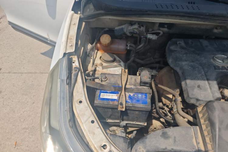 Used HYOSOW S3 2014 1.5L Comfort Version China IV Emission Standard Engine Bay Right