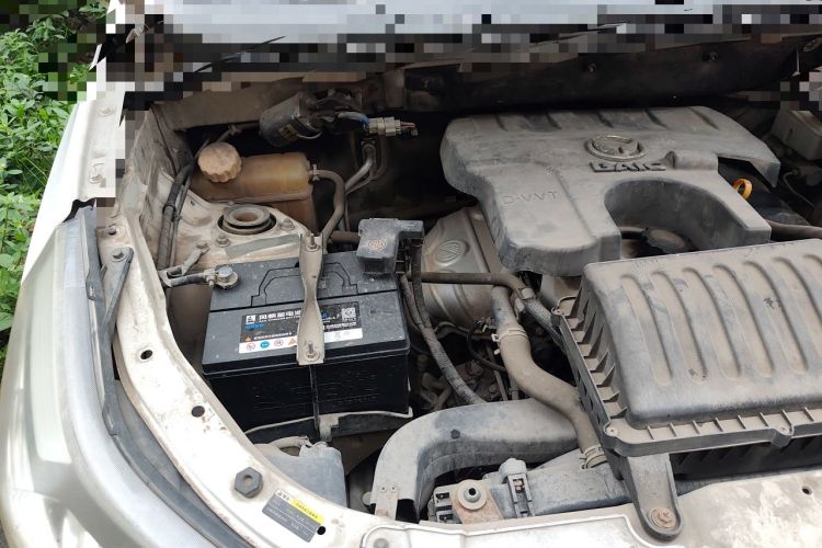 Used HYOSOW S3 2014 1.8L Prestige Version China IV Emission Standard Engine Bay Right