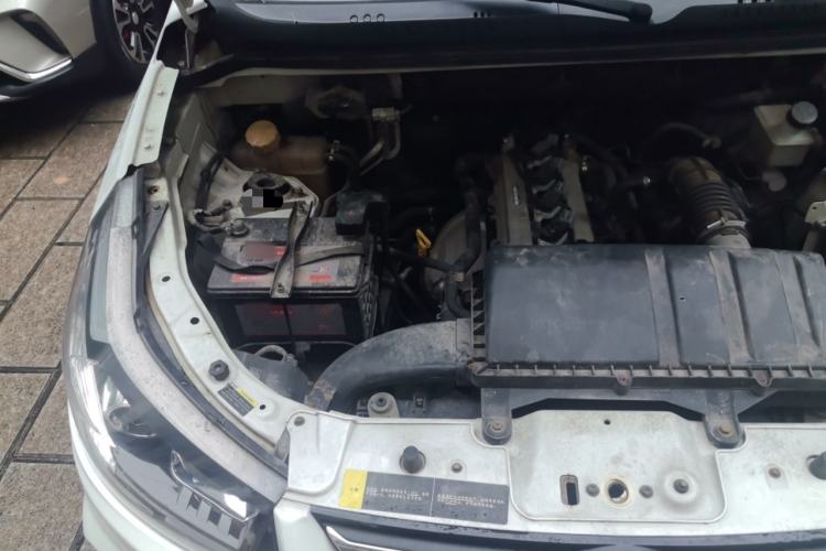 Used HYOSOW S3 2014 1.5L Comfort Version China IV Emission Standard Engine Bay Right