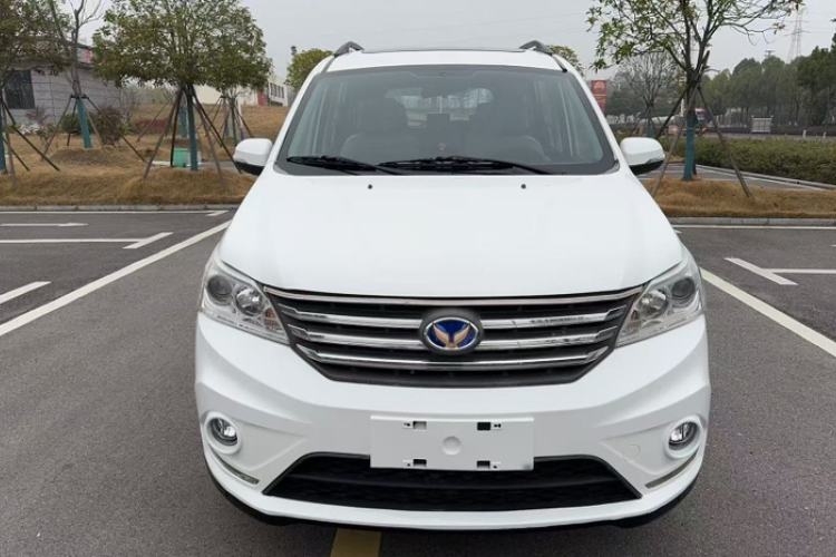 Used HYOSOW S3 2014 1.5L Luxury Version China IV Emission Standard Exterior 2