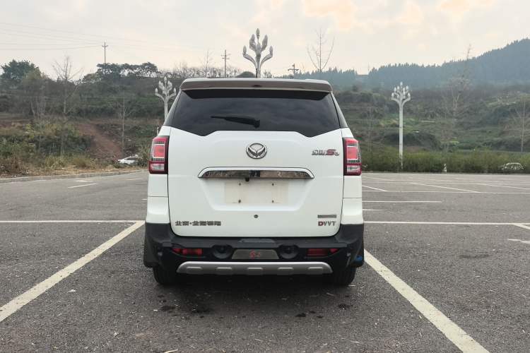 Used HYOSOW S3 2014 1.5L Comfort Version China IV Emission Standard Exterior 3