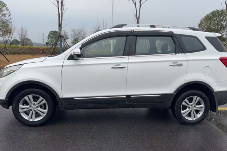 Used HYOSOW S3 2014 1.5L Luxury Version China IV Emission Standard Exterior 4