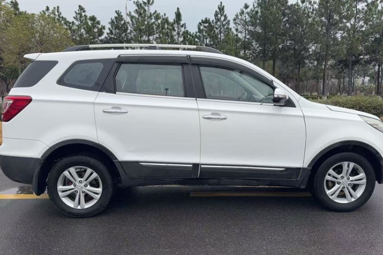 Used HYOSOW S3 2014 1.5L Luxury Version China IV Emission Standard Exterior 5