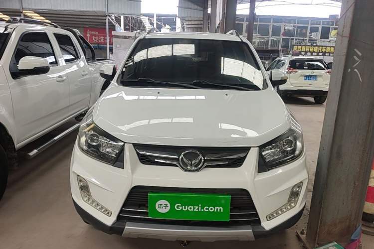 Used HYOSOW S3 2014 1.5L Luxury Version China IV Emission Standard Front