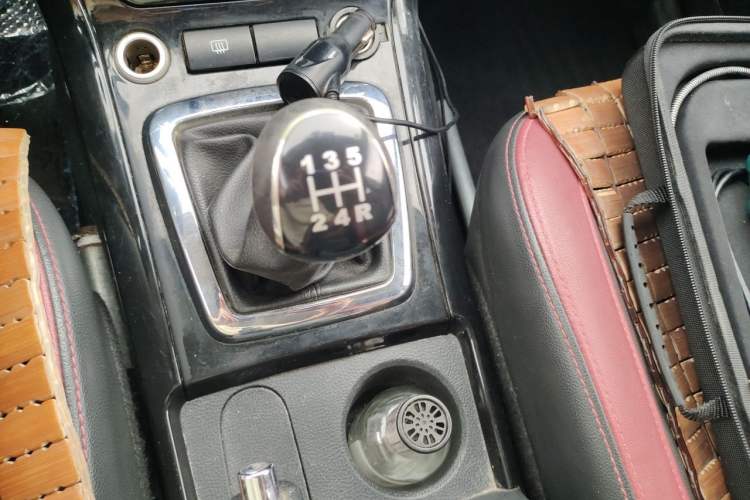 Used HYOSOW S3 2014 1.5L Comfort Version China IV Emission Standard Gear Lever