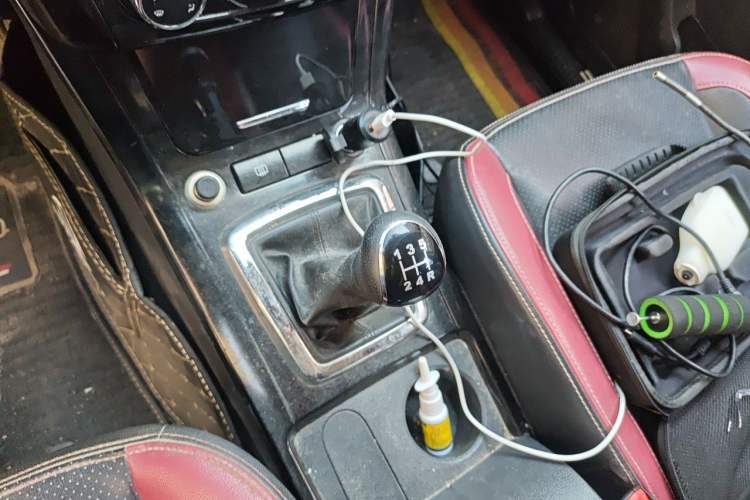 Used HYOSOW S3 2014 1.5L Comfort Version China IV Emission Standard Gear Lever