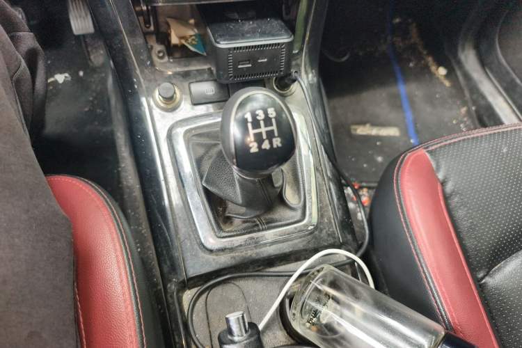 Used HYOSOW S3 2014 1.5L Comfort Version China IV Emission Standard Gear Lever