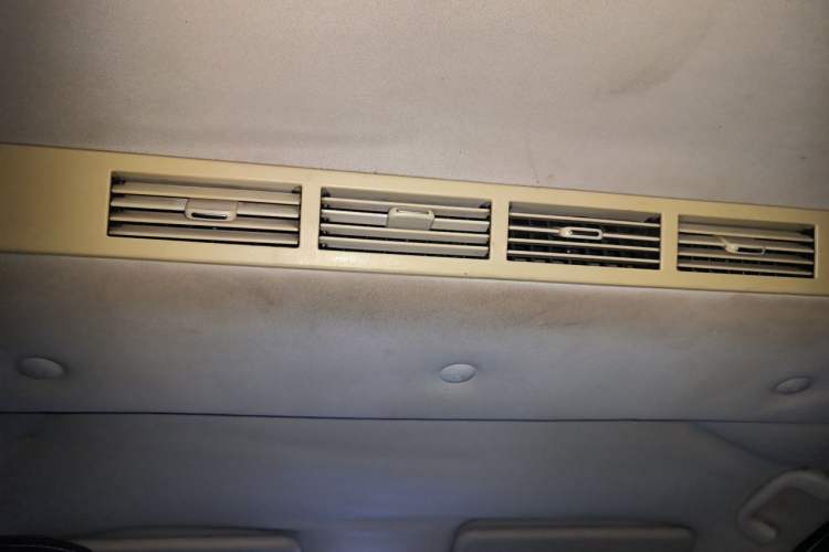 Used HYOSOW S3 2014 1.5L Luxury Version China IV Emission Standard Headliner
