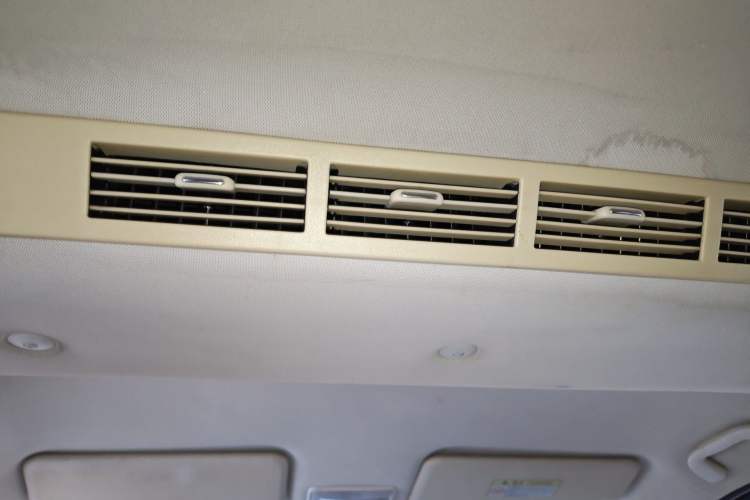 Used HYOSOW S3 2014 1.5L Comfort Version China IV Emission Standard Headliner