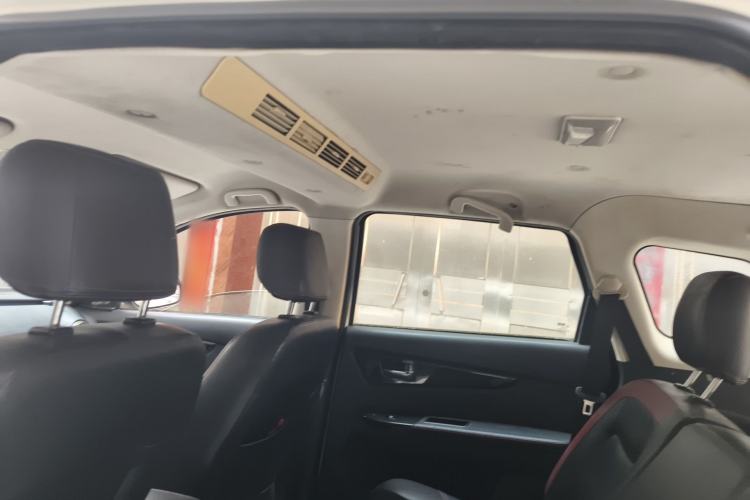 Used HYOSOW S3 2014 1.5L Comfort Version China IV Emission Standard Headliner