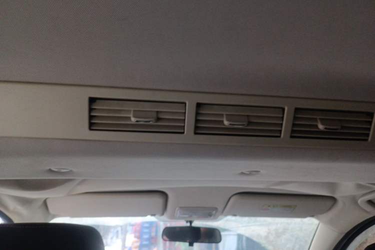 Used HYOSOW S3 2014 1.5L Comfort Version China IV Emission Standard Headliner