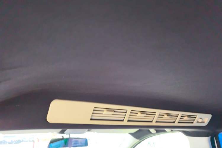 Used HYOSOW S3 2014 1.5L Comfort Version China IV Emission Standard Headliner