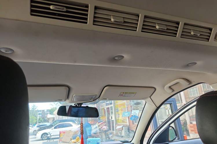 Used HYOSOW S3 2014 1.5L Comfort Version China IV Emission Standard Headliner