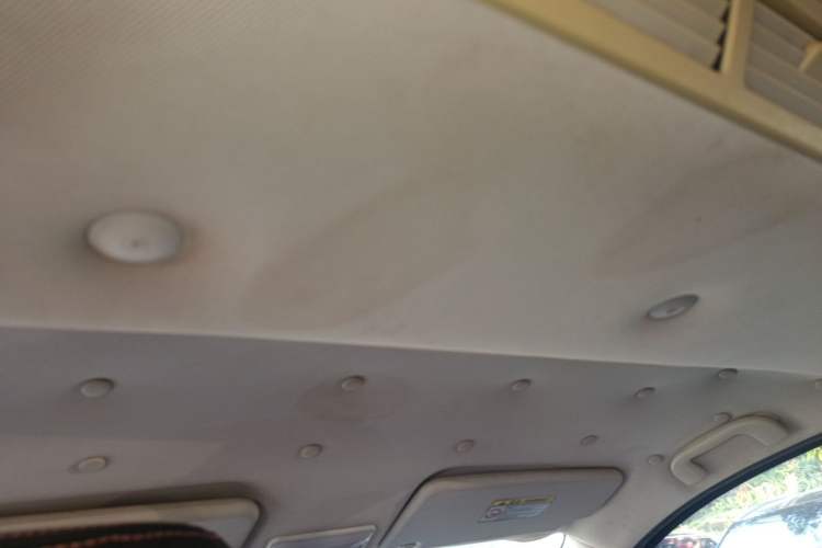 Used HYOSOW S3 2014 1.5L Luxury Version China IV Emission Standard Headliner