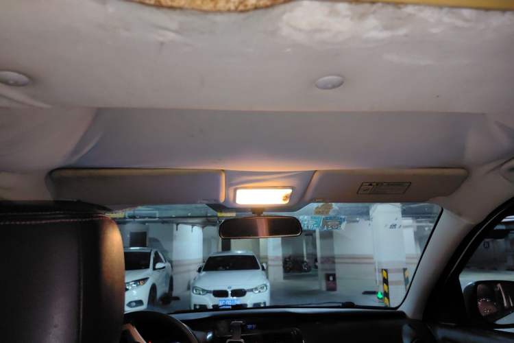 Used HYOSOW S3 2014 1.5L Comfort Version China IV Emission Standard Headliner