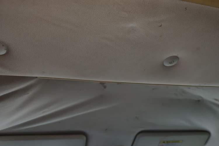 Used HYOSOW S3 2014 1.8L Prestige Version China IV Emission Standard Headliner