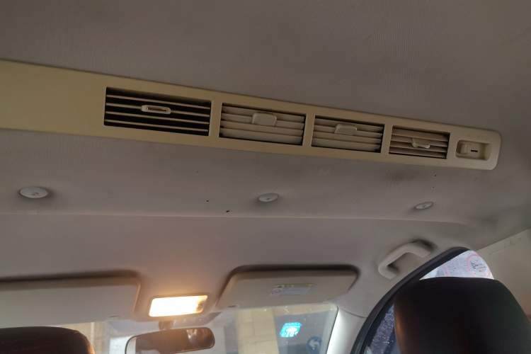 Used HYOSOW S3 2014 1.5L Comfort Version China IV Emission Standard Headliner