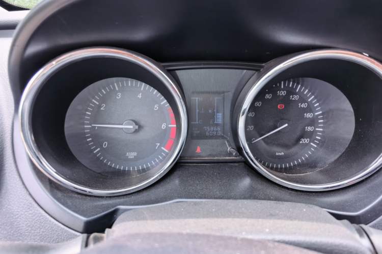 Used HYOSOW S3 2014 1.8L Prestige Version China IV Emission Standard Instrument Cluster