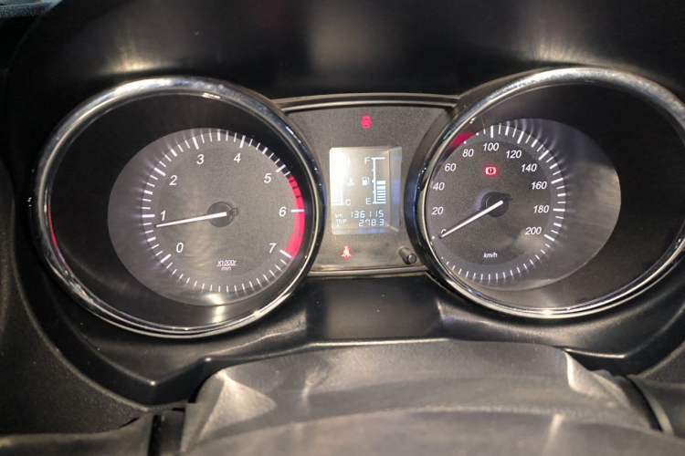 Used HYOSOW S3 2014 1.5L Luxury Version China IV Emission Standard Instrument Cluster