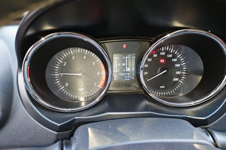 Used HYOSOW S3 2014 1.5L Comfort Version China IV Emission Standard Instrument Cluster