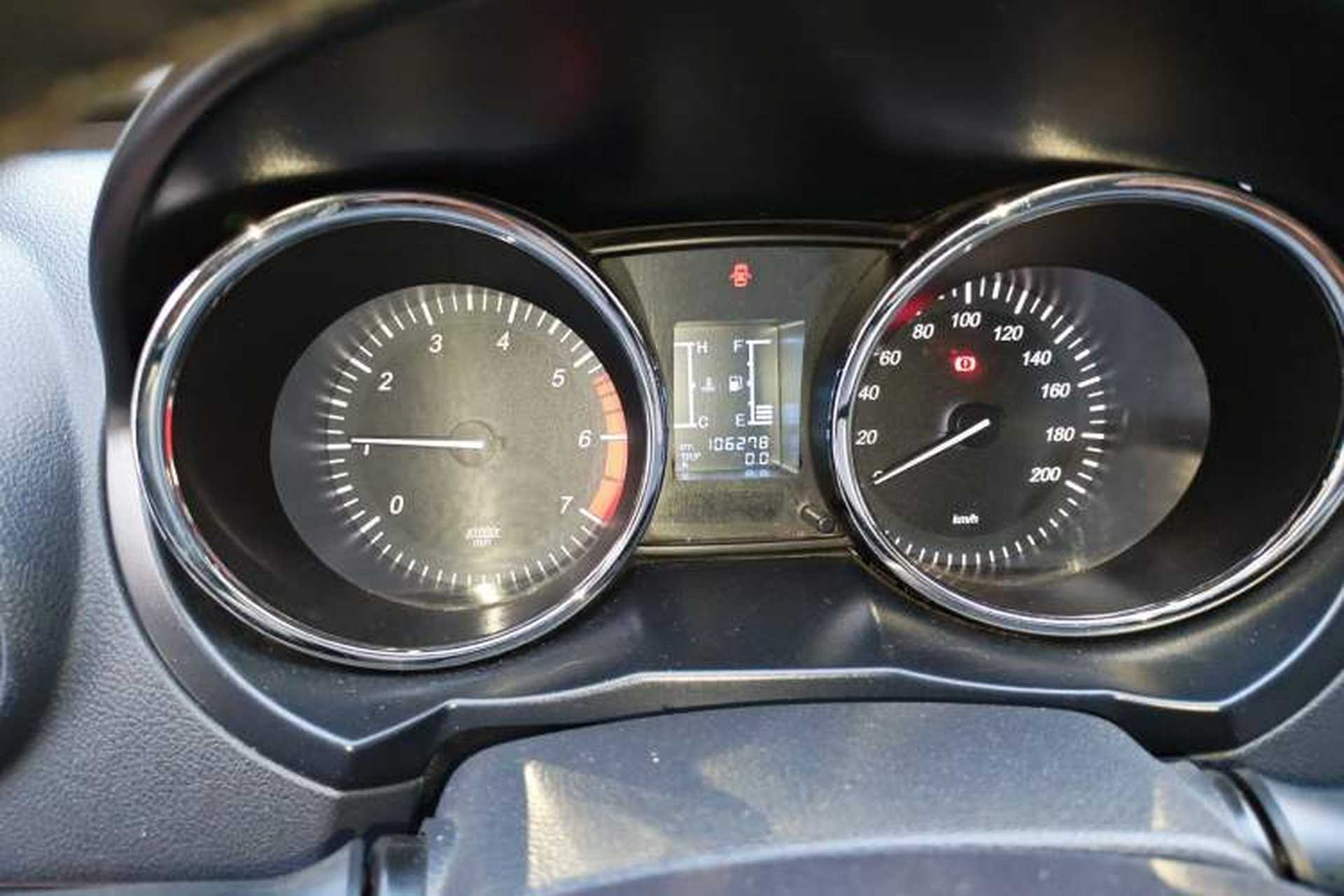 Used HYOSOW S3 2014 1.5L Comfort Version China IV Emission Standard Instrument Cluster