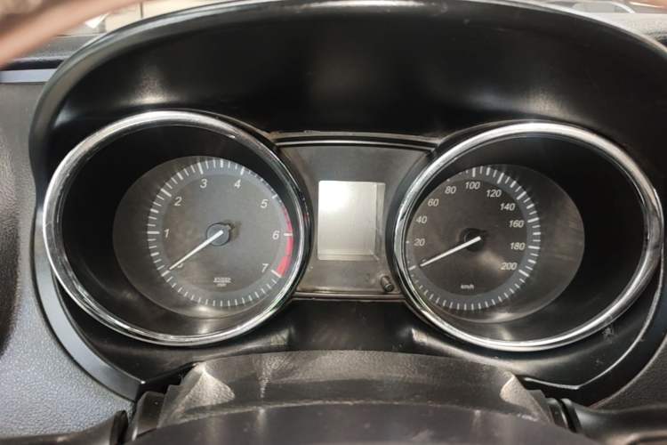 Used HYOSOW S3 2014 1.5L Luxury Version China IV Emission Standard Instrument Cluster