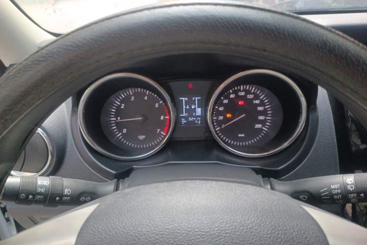 Used HYOSOW S3 2014 1.5L Comfort Version China IV Emission Standard Instrument Cluster