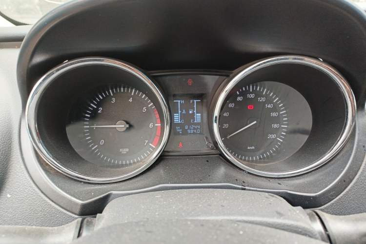 Used HYOSOW S3 2014 1.5L Comfort Version China IV Emission Standard Instrument Cluster