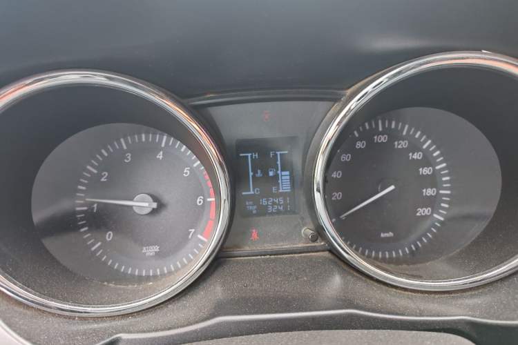 Used HYOSOW S3 2014 1.5L Comfort Version China IV Emission Standard Instrument Cluster