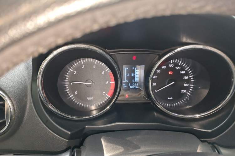 Used HYOSOW S3 2014 1.5L Luxury Version China IV Emission Standard Instrument Cluster