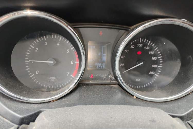 Used HYOSOW S3 2014 1.8L Prestige Version China IV Emission Standard Instrument Cluster