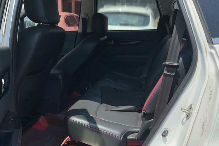 Used HYOSOW S3 2014 1.5L Comfort Version China IV Emission Standard Interior 1