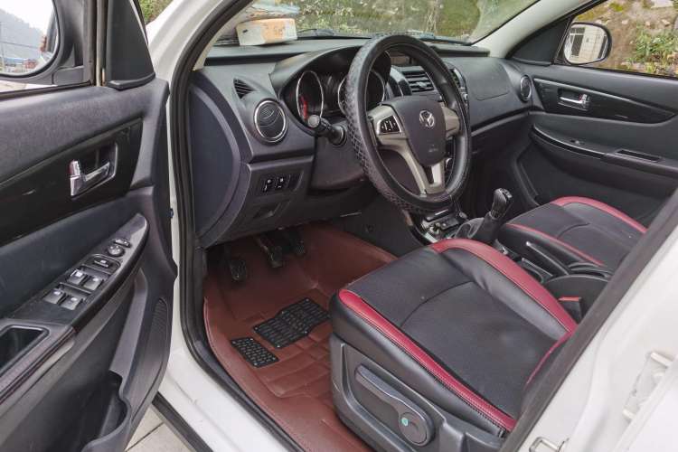Used HYOSOW S3 2014 1.5L Comfort Version China IV Emission Standard Interior 1