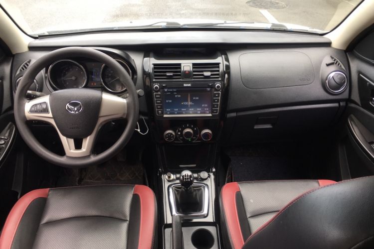 Used HYOSOW S3 2014 1.5L Comfort Version China IV Emission Standard Interior 1