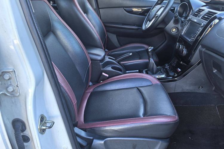 Used HYOSOW S3 2014 1.5L Comfort Version China IV Emission Standard Interior 8
