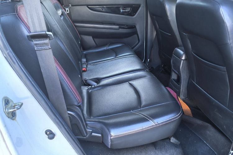 Used HYOSOW S3 2014 1.5L Comfort Version China IV Emission Standard Interior 9