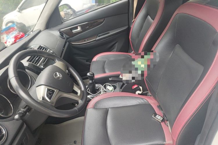 Used HYOSOW S3 2014 1.5L Luxury Version China IV Emission Standard Left Front Seat
