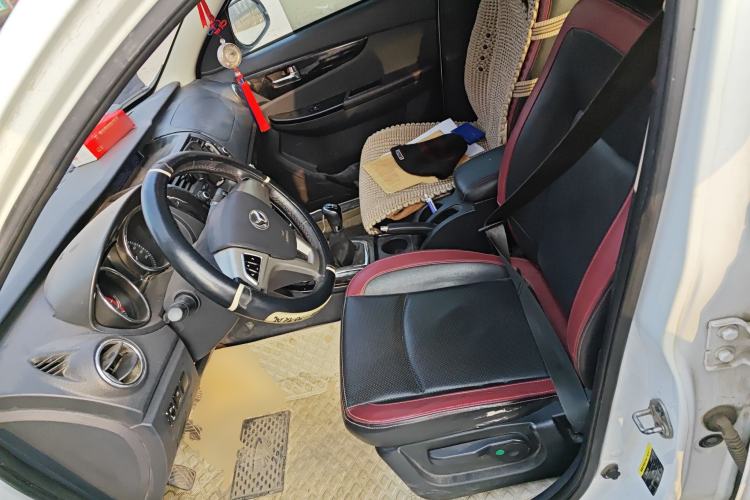 Used HYOSOW S3 2014 1.5L Luxury Version China IV Emission Standard Left Front Seat