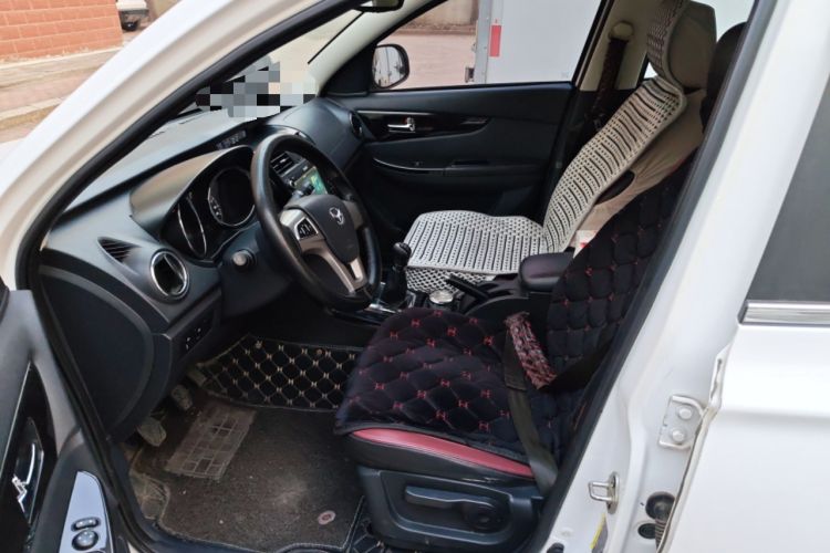 Used HYOSOW S3 2014 1.5L Comfort Version China IV Emission Standard Left Front Seat