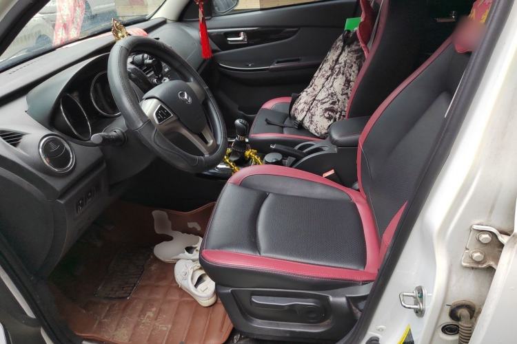 Used HYOSOW S3 2014 1.5L Comfort Version China IV Emission Standard Left Front Seat
