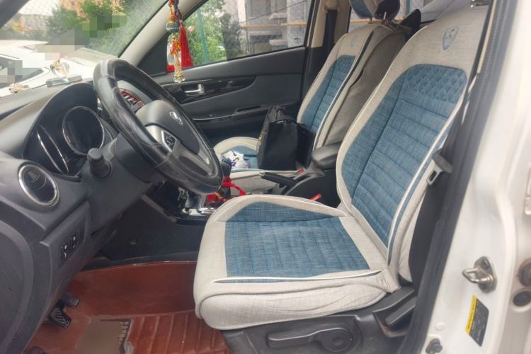 Used HYOSOW S3 2014 1.5L Luxury Version China IV Emission Standard Left Front Seat