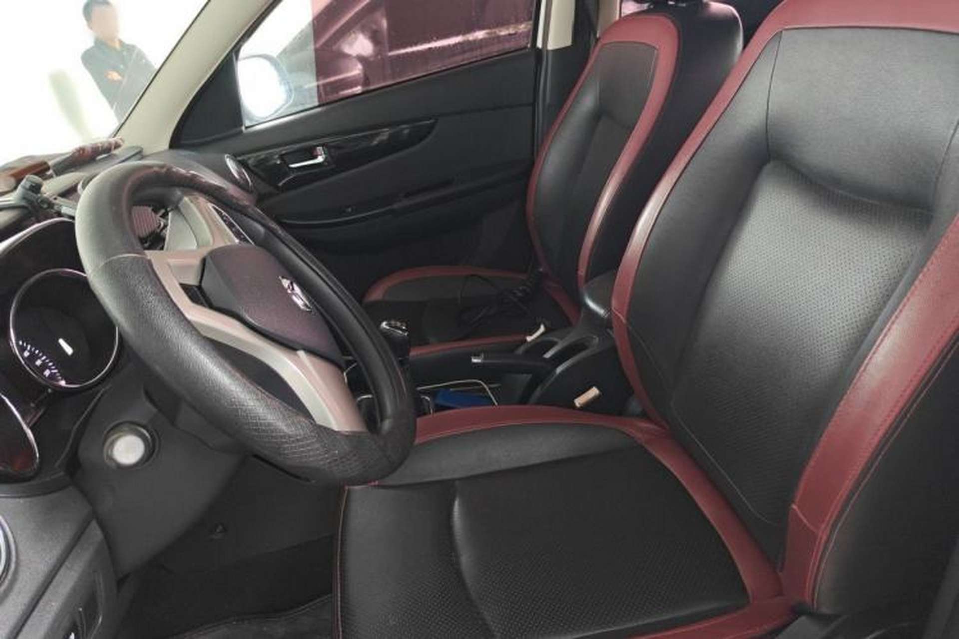 Used HYOSOW S3 2014 1.5L Comfort Version China IV Emission Standard Left Front Seat
