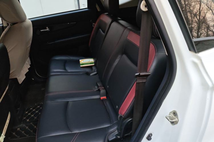 Used HYOSOW S3 2014 1.5L Comfort Version China IV Emission Standard Left Rear Seat