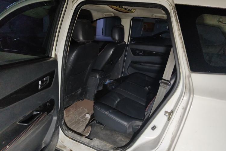 Used HYOSOW S3 2014 1.5L Comfort Version China IV Emission Standard Left Rear Seat