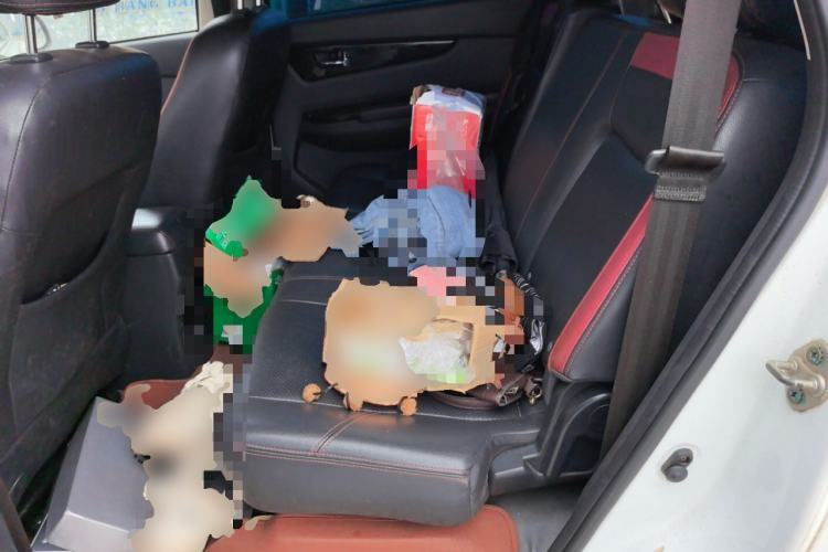 Used HYOSOW S3 2014 1.5L Comfort Version China IV Emission Standard Left Rear Seat