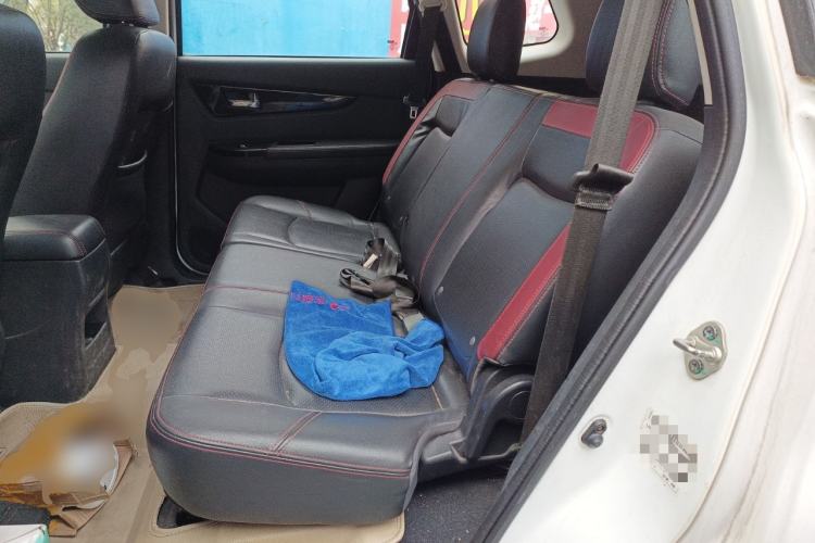 Used HYOSOW S3 2014 1.5L Comfort Version China IV Emission Standard Left Rear Seat